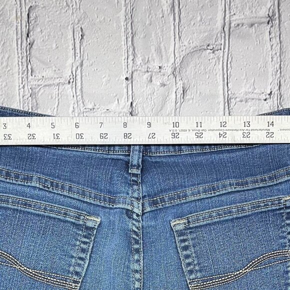 Riders by Lee women’s jeans. Size 16W Medium. - Picture 5 of 7